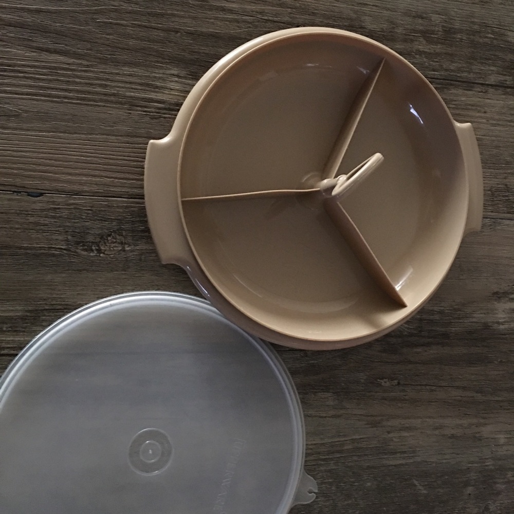 Small Party Snack Tray: Tupperware - Picture 10 of 12